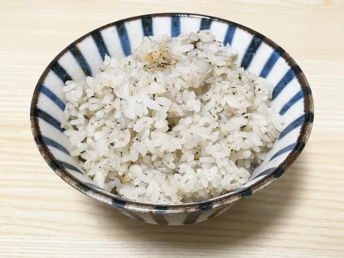 緑茶の炊き込みご飯の写真（撮影：grapeフード編集部）