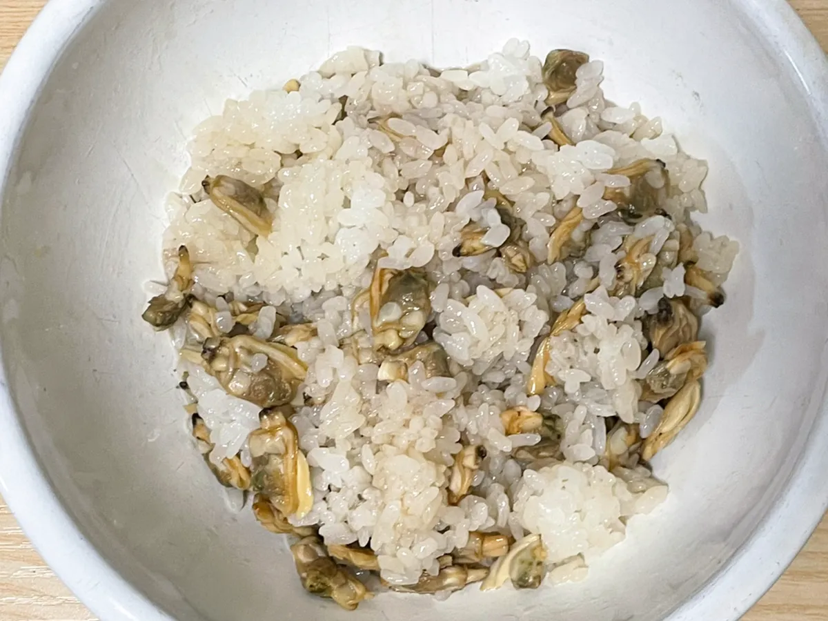 アサリの混ぜご飯の写真（撮影：grapeフード編集部）