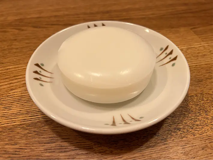 固形石けんに輪ゴムの写真　（撮影：grapeライフハック編集部）
