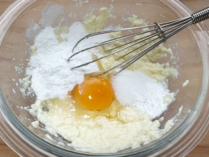 豆腐で作るフレンチトーストの生地（撮影:grapeフード編集部）