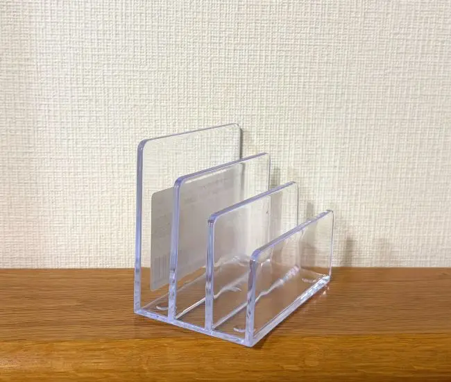 ダイソーのメモスタンド（撮影：grapeライフハック編集部）