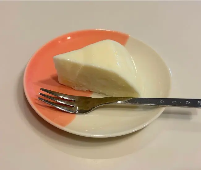 レアチーズケーキのような仕上がりに（撮影：grapeフード編集部）