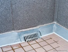ベランダの排水口の画像