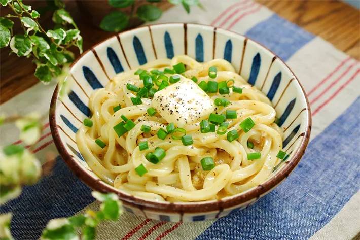 『レンジで即完成！【釜玉だしバタうどん】』の写真