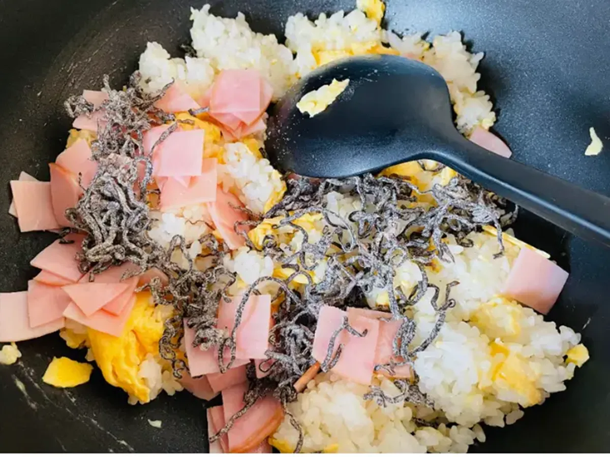 塩昆布チャーハン