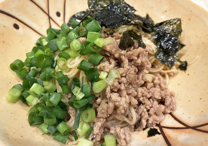 「油そば風そうめん」の完成画像（撮影：エニママ）