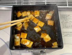 ブロッコリーの茎を炒める写真（撮影：grapeフード編集部）