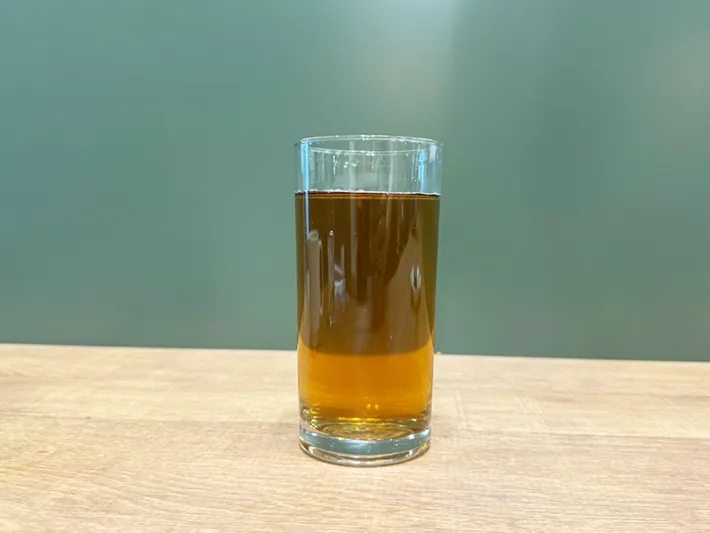 麦茶を抽出する（撮影：grapeライフハック編集部）