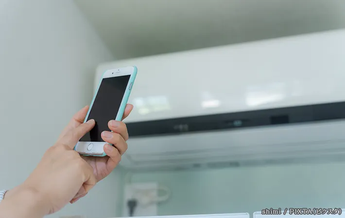 エアコンとスマホの写真