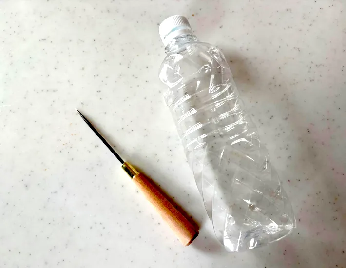 空のペットボトルの画像（撮影：エニママ）