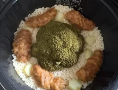 ブロッコリーと丸かじりチキボンの炊き込みご飯