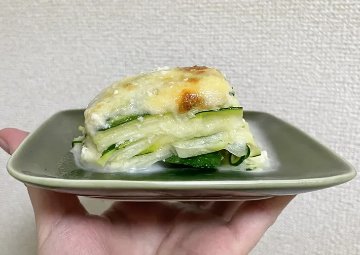 ズッキーニと豆腐の『ラザニア風』の断面写真（撮影：grapeフード編集部）