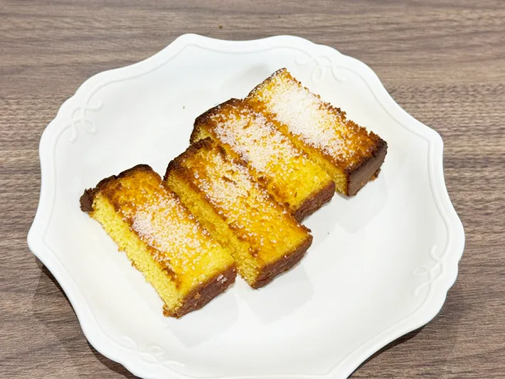 焼いたカステラ（撮影:grapeフード編集部）