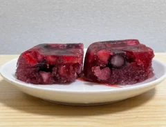 冷凍ゼリーの断面（撮影：grapeフード編集部）