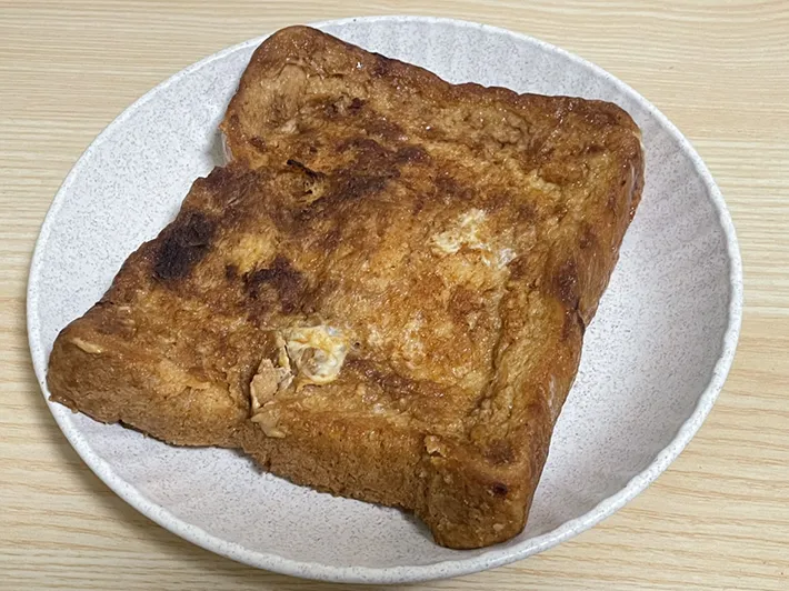 フレンチトーストの写真（撮影：grapeフード編集部）