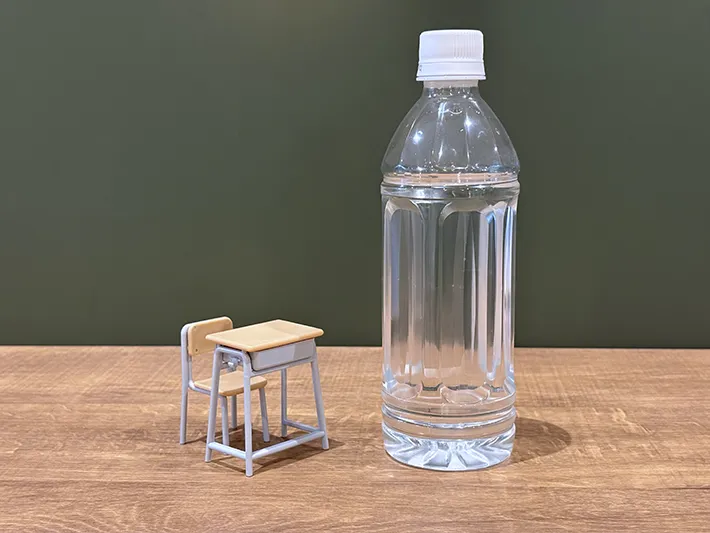 ミニチュア スクールデスクセットの画像