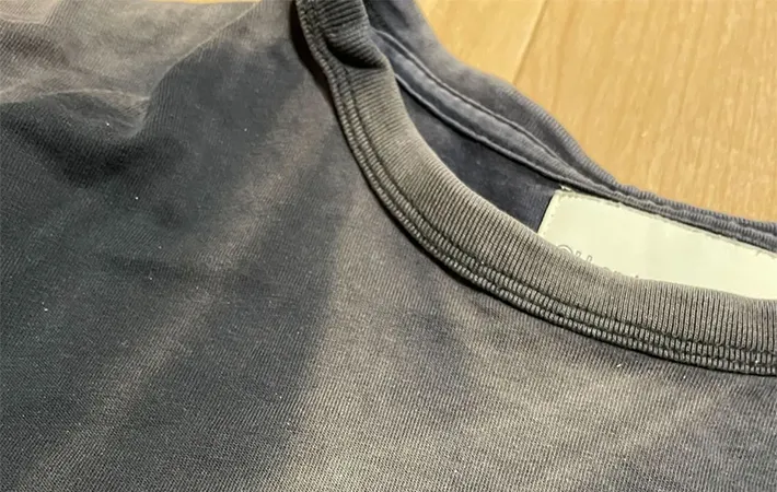 黒Tシャツの写真（撮影：Heulie）