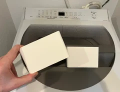 洗濯機にワイドポケット（マグネット）の写真（撮影：grapeライフハック編集部）