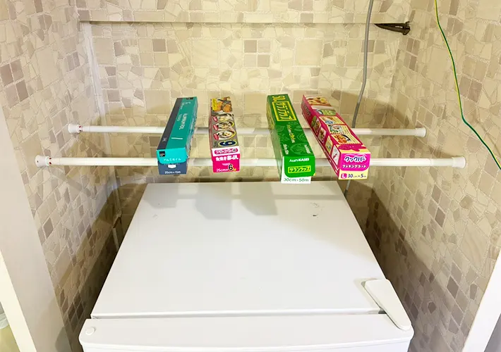つっぱり棒の活用写真（撮影：grapeライフハック編集部）