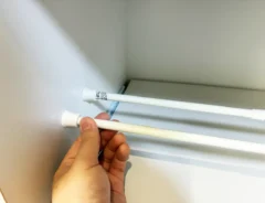 つっぱり棒の活用写真（撮影：grapeライフハック編集部）