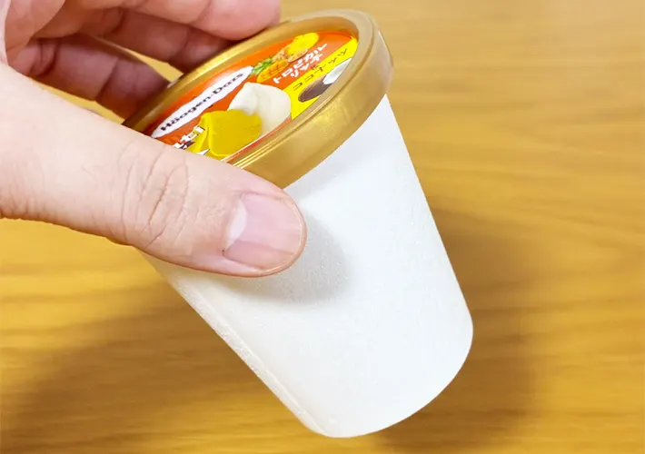 ハーゲンダッツの蓋の活用写真（撮影：grapeライフハック編集部）