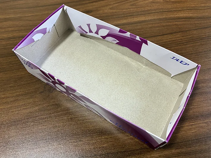 箱ティッシュをリメイクした収納ケース（撮影：grapeライフハック編集部）
