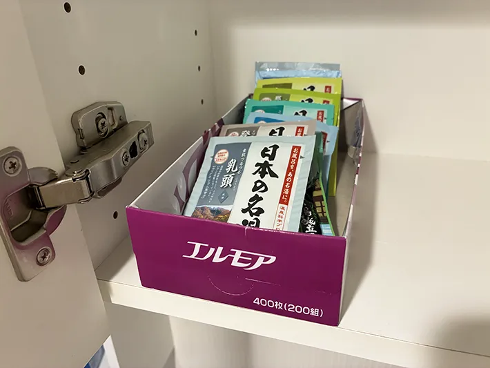 箱ティッシュケースに入れた入浴剤（撮影：grapeライフハック編集部）