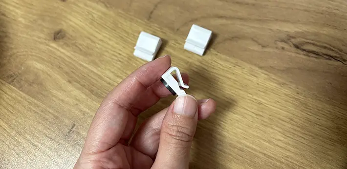 ダイソーのマグネットクリップの写真（撮影：grapeライフハック編集部）