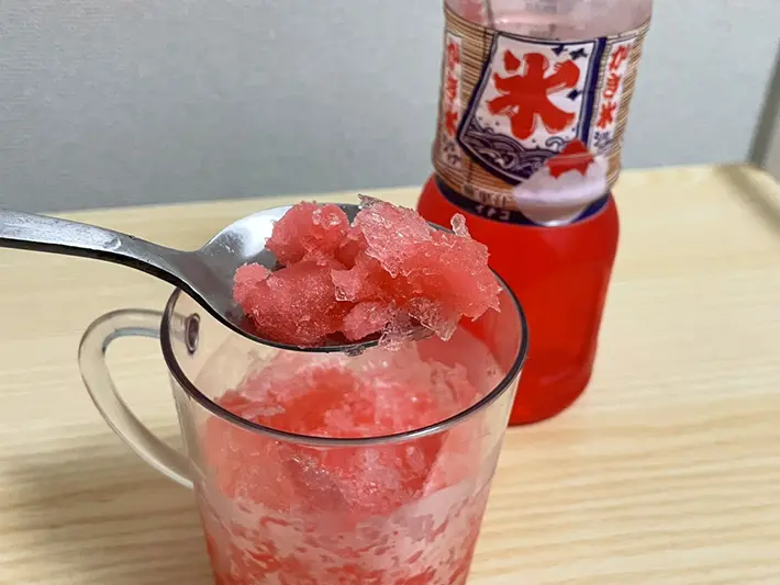 かき氷シロップで作ったシャーベットの写真（撮影：grapeフード編集部）