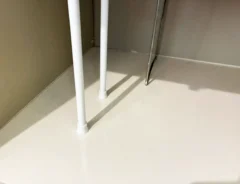 つっぱり棒の活用写真（撮影：grapeライフハック編集部）
