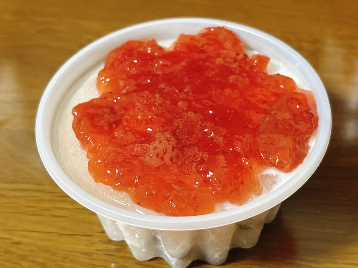 かき氷にジャムをのせた写真（撮影：grapeフード編集部）