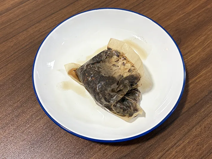 使い終わった麦茶パック（撮影：grapeライフハック編集部）