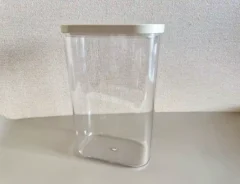 『中身が見える保存容器（LGY）』の写真（撮影：ワード）