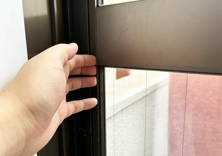 開かずの窓の写真（撮影：grape編集部）