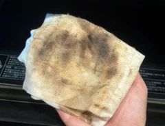 家の電子レンジ汚れてませんか？　レンチンして拭くだけの1枚で「ベタベタ感がなくなった！」「もっと早く使っていれば」