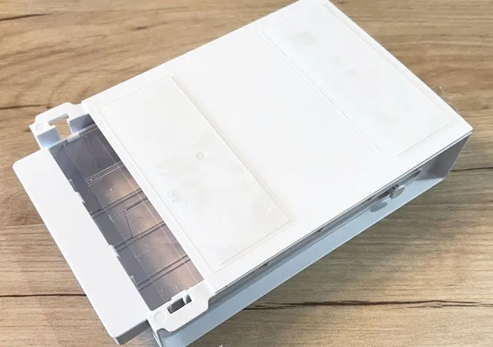 取り付け式引き出しケース本体の画像（撮影：キジカク）