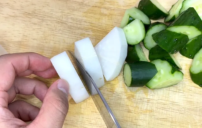 野菜を食べやすい大きさにカットした画像（撮影：キジカク）