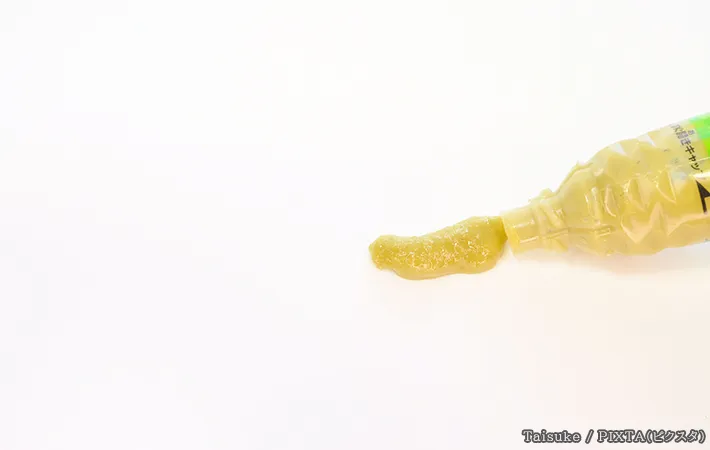 チューブの調味料の写真