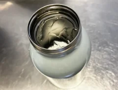 ステンレスマグの水筒(撮影:grapeフード編集部)