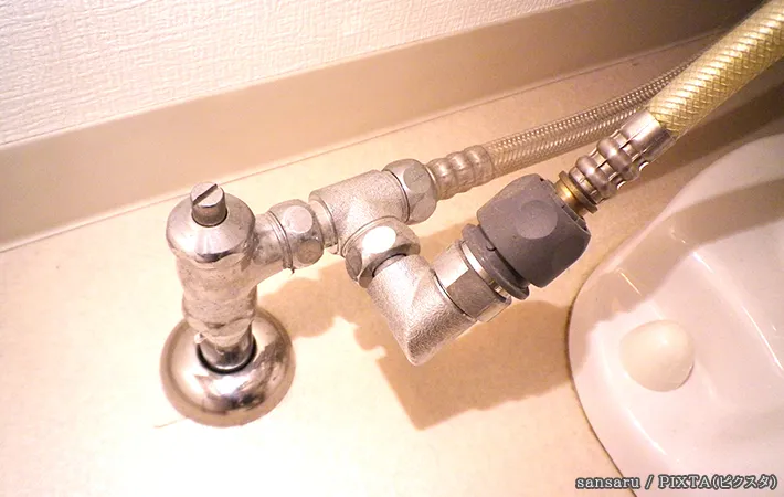 トイレの止水栓の写真