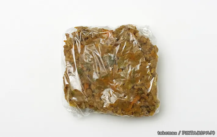 カレーを保存する写真