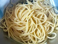 塩昆布とかつお節のパスタ