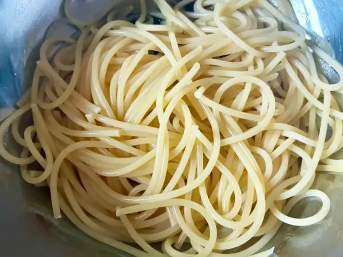 塩昆布とかつお節のパスタ
