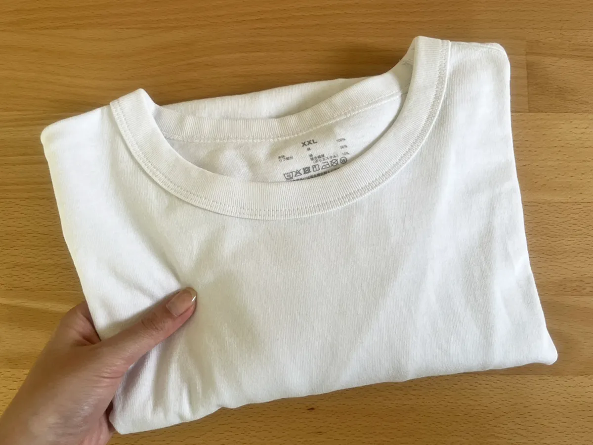 白Tシャツ（撮影：grapeライフハック編集部）