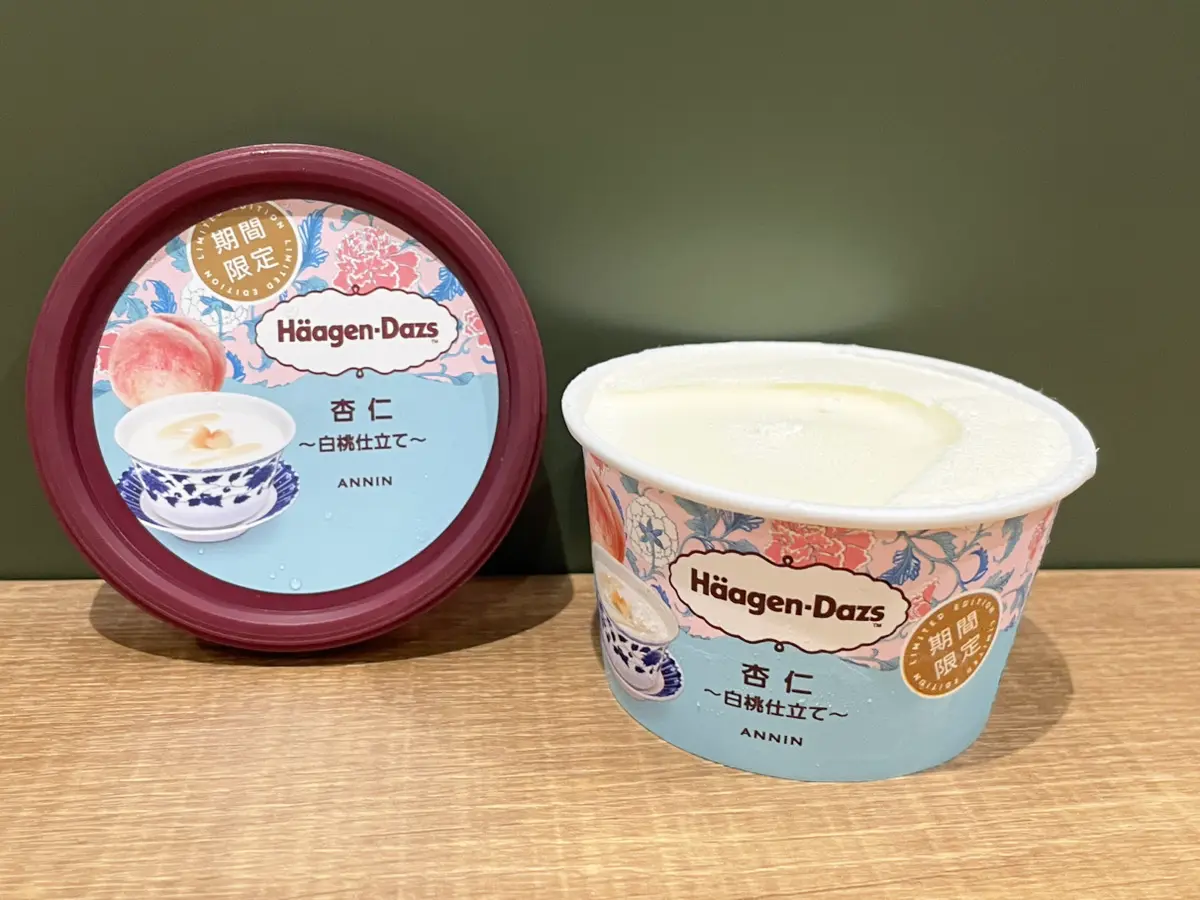 ハーゲンダッツ『杏仁～白桃仕立て～』の写真（撮影：grapeフード編集部）
