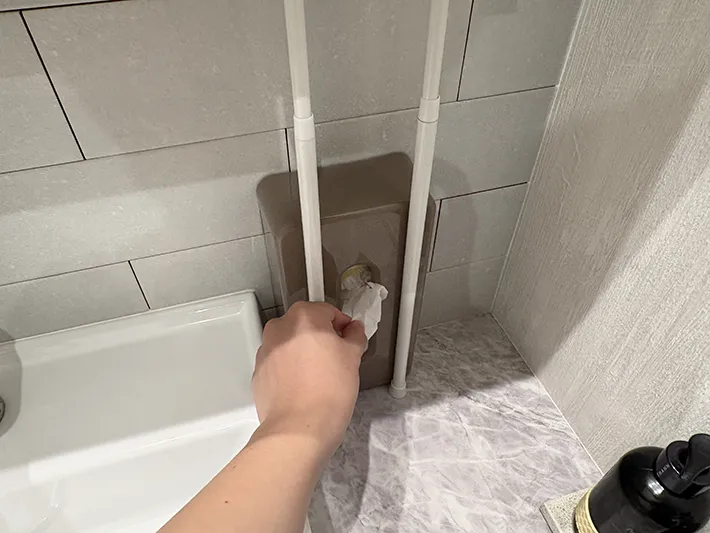 つっぱり棒の画像