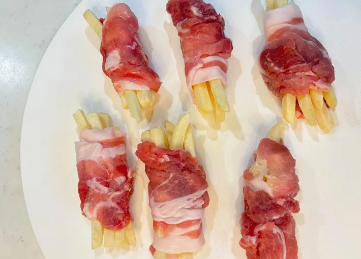 ポテトに豚肉を巻いた画像（撮影：エニママ）