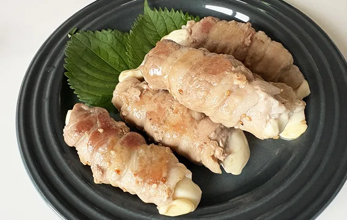 『「さけるチーズ」のとろ～り甘辛肉巻き』の完成画像（撮影：エニママ）