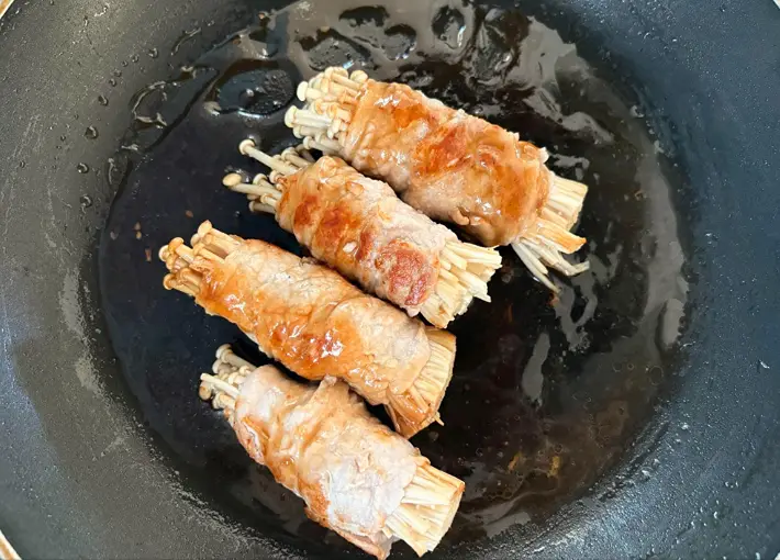 焼き肉のタレを加えた画像（撮影：エニママ）