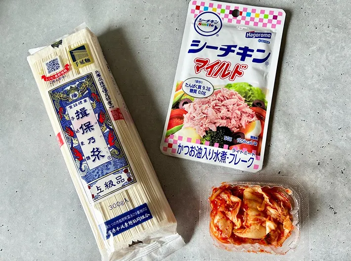 そうめん、ツナ、キムチの画像（撮影：エニママ）